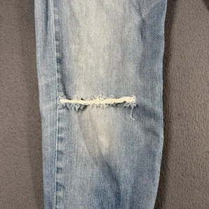 Rag & Bone Dre Boyfriend Jeans Womens 28 Blue Light Wash Mid Rise Distressed thumbnail 3