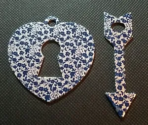 Silver Tone & Blue Floral Heart Lock & Arrow Pendants thumbnail 1