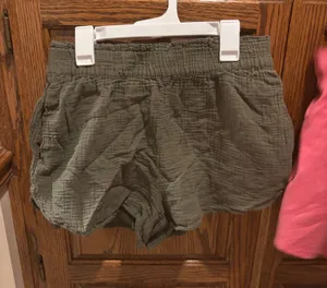 Shorts Green thumbnail 1