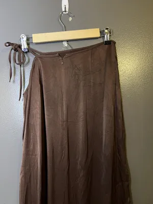 LPA Skirt Womens Medium Brown Satin Wrap Asymmetrical High Low Hem Long Lined thumbnail 5