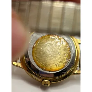 Linens n Things Quartz Gold Tone Stretch‎ Band Watch Roman Numerals thumbnail 4