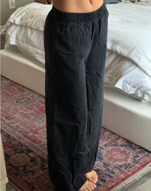 aritzia tasmin pants thumbnail 2