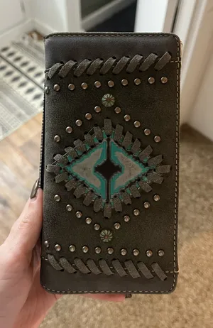 Montana West Wallet thumbnail 1