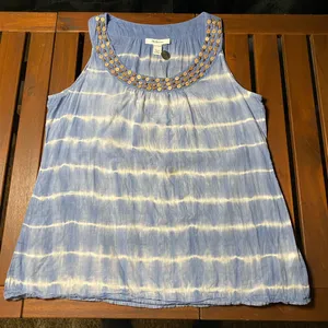 Style & Co. Blue and White Sleeveless Top size 12 thumbnail 1