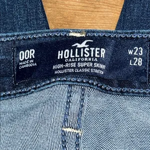 Hollister Dark Blue High Rise Super SkinnyJeans Distressed Size 00R 23W thumbnail 10
