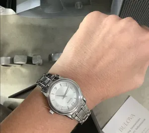 NWT BULOVA STAINLESS STEEL QUARTZ WATCH‎ thumbnail 1