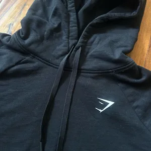 Gymshark Cropped Hoodie thumbnail 3