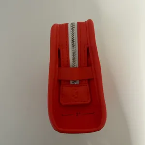 Glossier beauty bag thumbnail 3