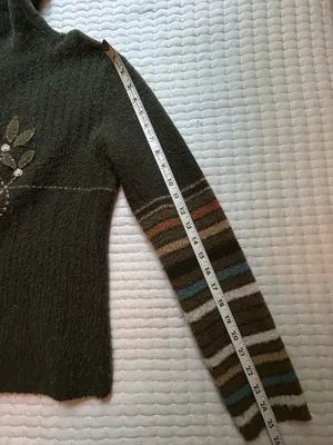 Vintage B. Moss Olive Green Beaded Turtleneck Sweater Size Small thumbnail 7