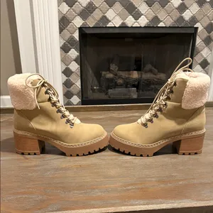 MIA Tiler Faux Fur Platform Lug Boots Tan Hiker Style Chunky‎ Heel 10 NIB thumbnail 2