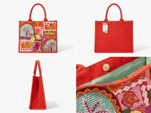 NWT Vibrant Beaded "Amore" Fruit & Lobster Theme Tote Bag thumbnail 3