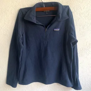 PATAGONIA medium navy blue sweater thumbnail 1