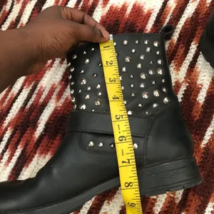 Y2K Gothic Grunge Cowgirl Black silver studded buckle synthetic leather ankle slip pull on ankle chelsea boots booties #whimsygoth #western #punk #country #boho EUR 39/US Women 8 thumbnail 2
