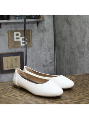 NWT Journee Collection Womens Comfort Kavn Flats KAVN-WD White 6.5W thumbnail 2
