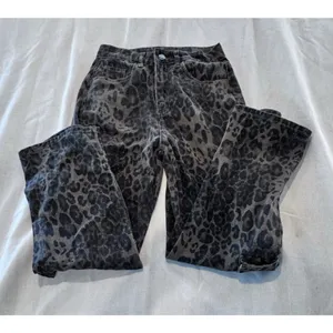 Women’s Leopard Print Cargo Pants Size Small Wide Leg Y2K Grunge Streetwear thumbnail 2