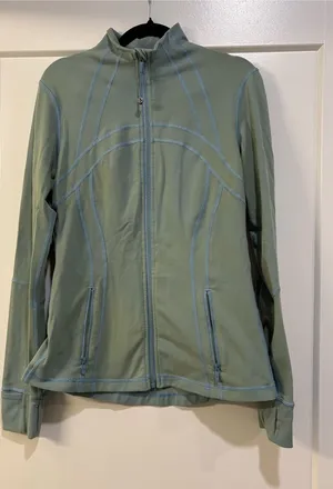 Lululemon Define Jacket in Hazy Jade Size 10 thumbnail 1