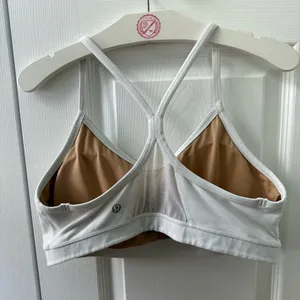 Lululemon Flow Y IV Bra in White thumbnail 3