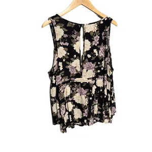American Eagle AEO Tank / Cami sz Medium - Floral thumbnail 2
