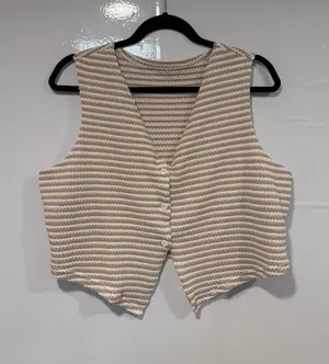 SHEIN Beige & White Striped Cropped Knit Button Vest thumbnail 1