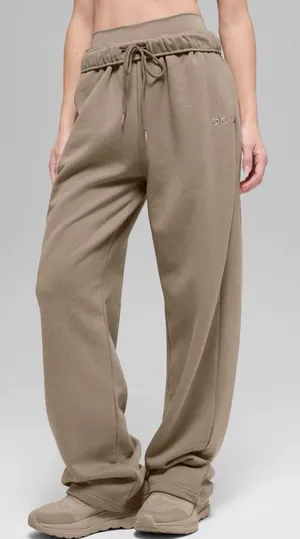 ALO Yoga NWT Accolade Straight Leg Sweatpants Gravel Size M thumbnail 1