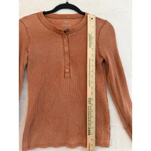 Aerie Henley Top Womens Small Orange Waffle Knit Long Sleeve Thermal Shirt thumbnail 3