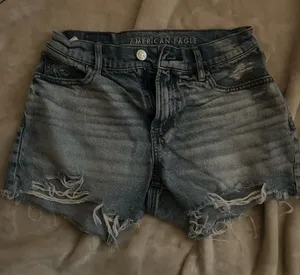 American Eagle Shorts thumbnail 1