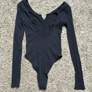 Urban Outfitters Low Back Long Sleeve Bodysuit thumbnail 2