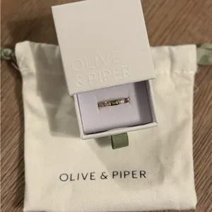Olive & Piper Vale Ring Gold thumbnail 2