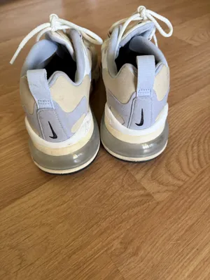 Nike 270 Air Max Women’s thumbnail 3