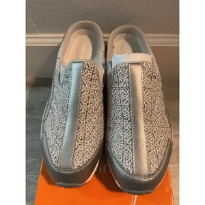 Easy Spirit women's size 10 M Gray silver glitter mules slip-on shoes thumbnail 2