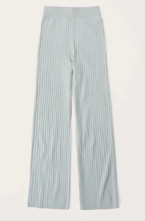 Abercrombie And Fitch 90s Straight Leg Sweater Pants thumbnail 2