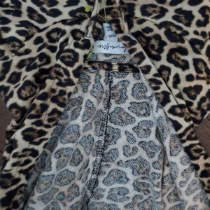 Crop style hoodie size medium in leopard print with wide sleeves by love fire thumbnail 4