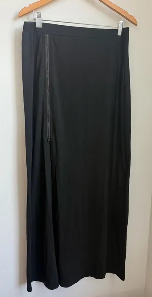 Black Maxi Skirt with Side Zip Size XL thumbnail 1