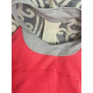 Lululemon Size 8 Round Neck Tank Top Activewear Racerback built in sports bra thumbnail 6