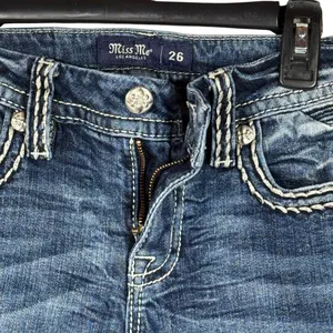 Miss Me SZ 26 Mid-Rise Boot Jeans Distressed Whiskered Stretch Zip-Fly Pockets thumbnail 4