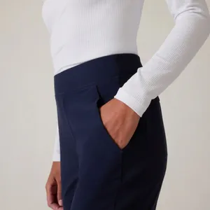 Athleta Brooklyn Ankle Pant in Navy Size 8 Casual Wrinkle Resistant Stretch thumbnail 3