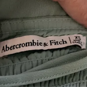 Abercrombie & Fitch pale sage green slit front corset seamed midi dress. XS thumbnail 6
