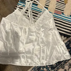 In bloom‎ medium white top thumbnail 5