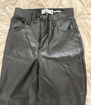 Abercrombie The Ankle Straight Vegan Leather Pants thumbnail 1
