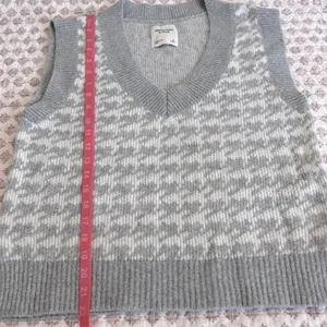 Abercrombie Houndstooth Sweater Vest Gray Preppy Golfcore V Neck Knit Size S thumbnail 9