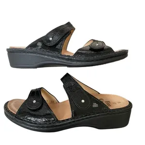 Finn Comfort 37D/6 Catalina Black Patent‎ Leather Soft Footbed Sandals EUC thumbnail 4