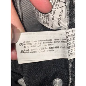 Zara TRF High-Rise Wide-Leg Jeans Grey Faded Wash Raw Hem 6045/224/811 Size 4 thumbnail 5