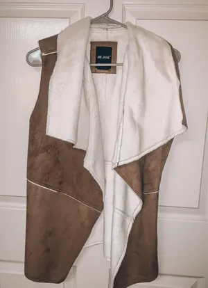 Me Jane Boutique Suede And Fur Vest thumbnail 1