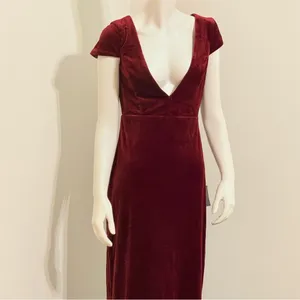 Feeling Flawless Burgundy Velvet V-Neck Maxi Dress Lulus Size S thumbnail 5