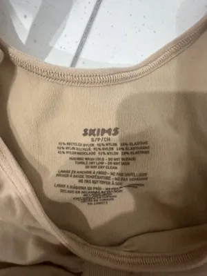 SKIMS Bra thumbnail 3