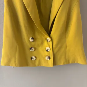Free People Gabbie Vest Yellow Sleeveless Blazer Vest Size Women’s XS thumbnail 3