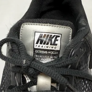 Nike Air Extreme Volleyball Shoes 442249-001 Black Silver Women’s Size 9.5 thumbnail 5