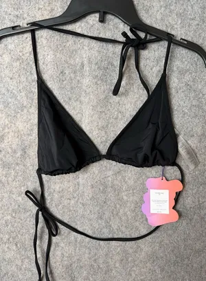 Yitty Woman’s Larger Iconic Black Triangle Bikini Top Nwt thumbnail 1