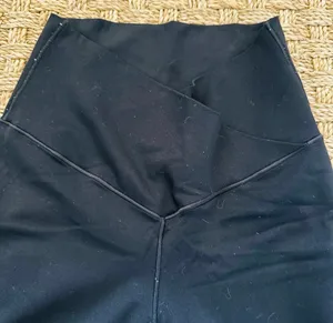 Offline By Aerie Real Me Crossover Flare Leggings Women’s Size Small thumbnail 5