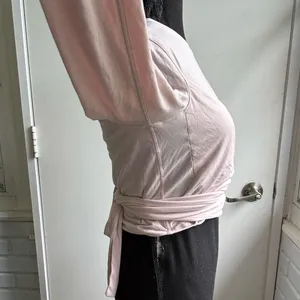 Lululemon Gather and Grow Wrap Top 6‎ athleisure workout yoga outdoor layered thumbnail 5